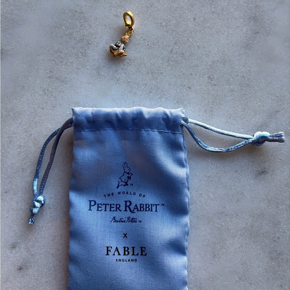 Fable Brand (England) Peter Rabbit Charm